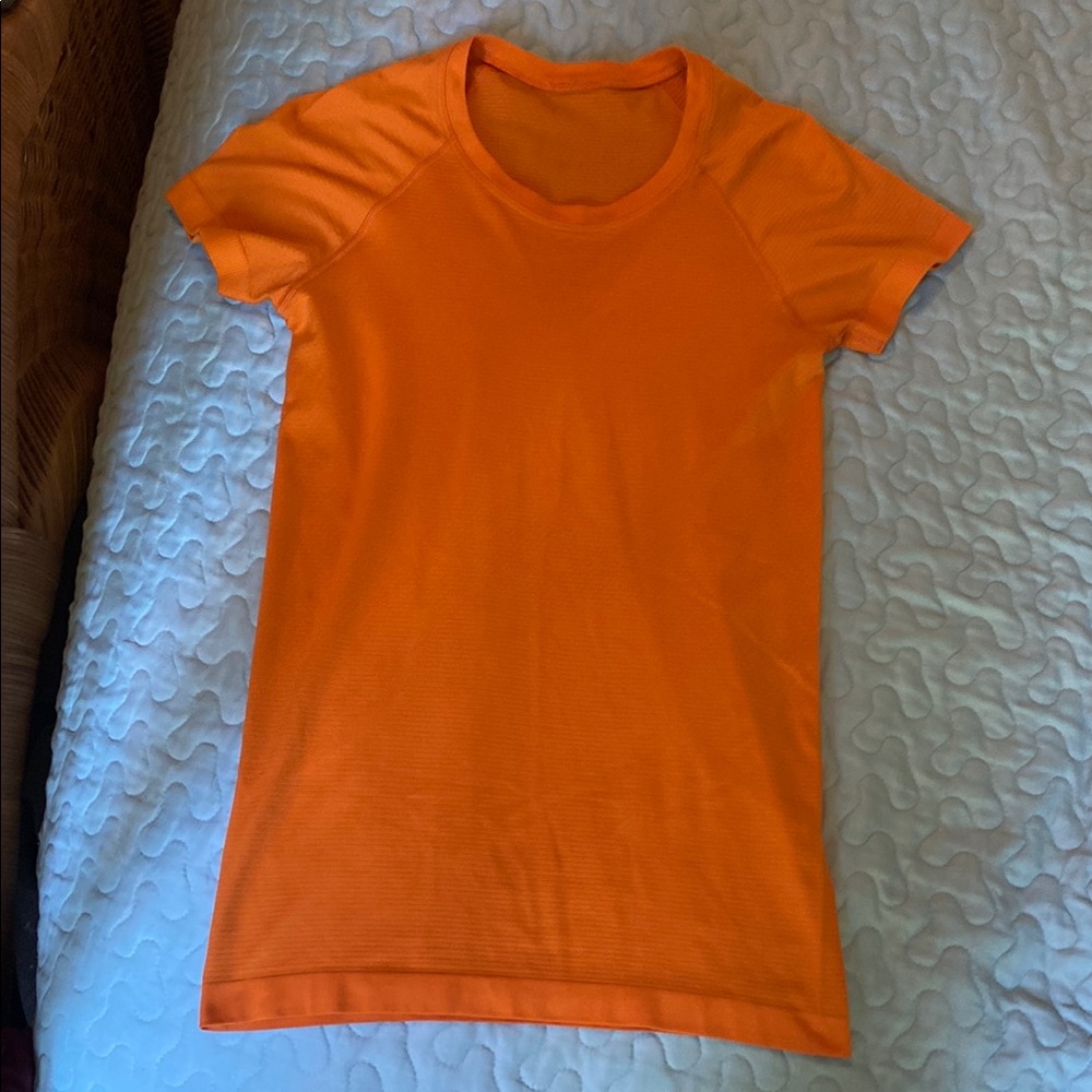 Lululemon Athletica Orange Fitted Short Sleeve Tee
